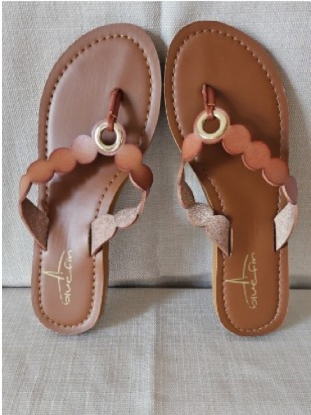 Scalloped Toe-Ring Sandals in Tan with Metallic Ring